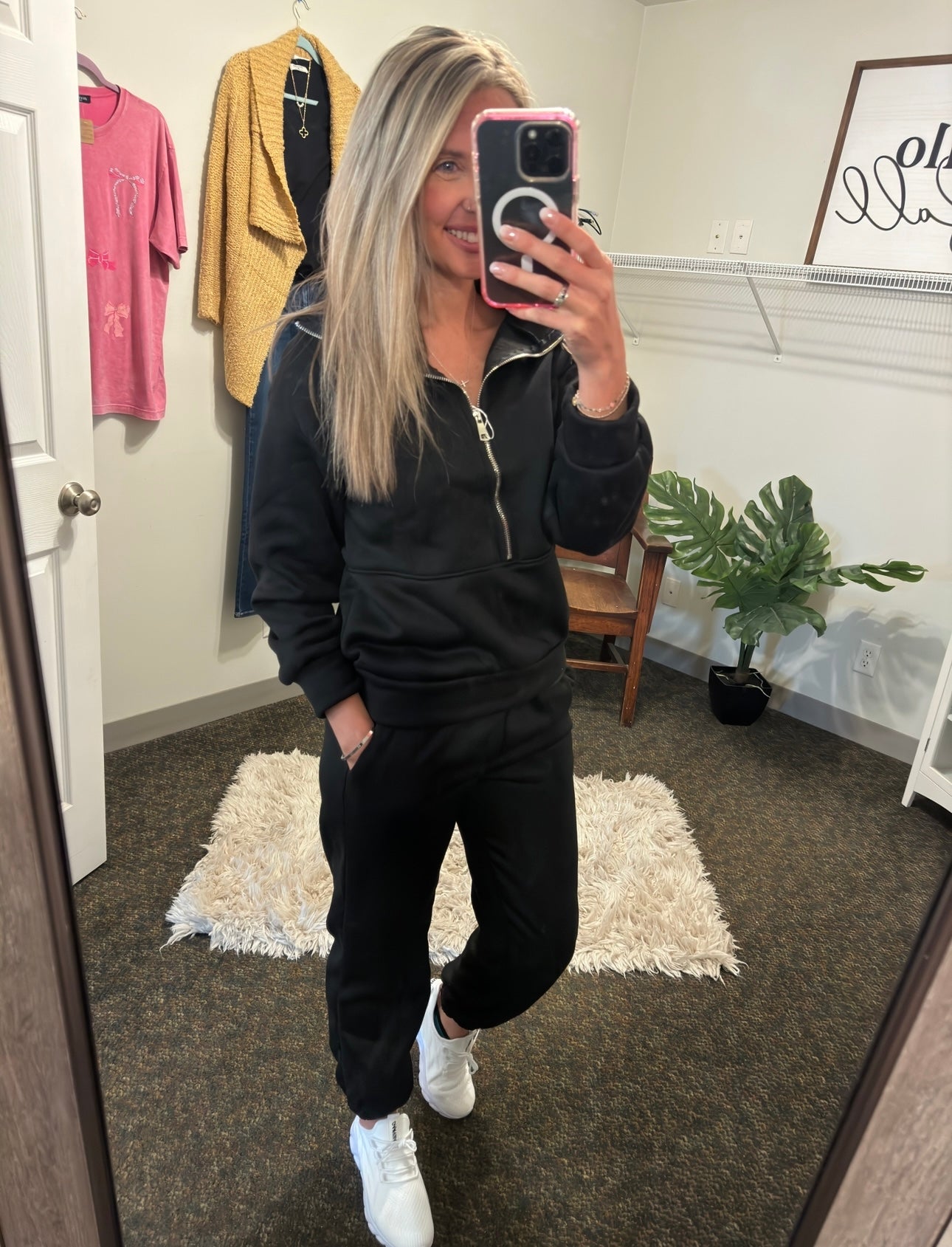 Weekend Cozy 2pc Athleisure Sweatsuit in Black