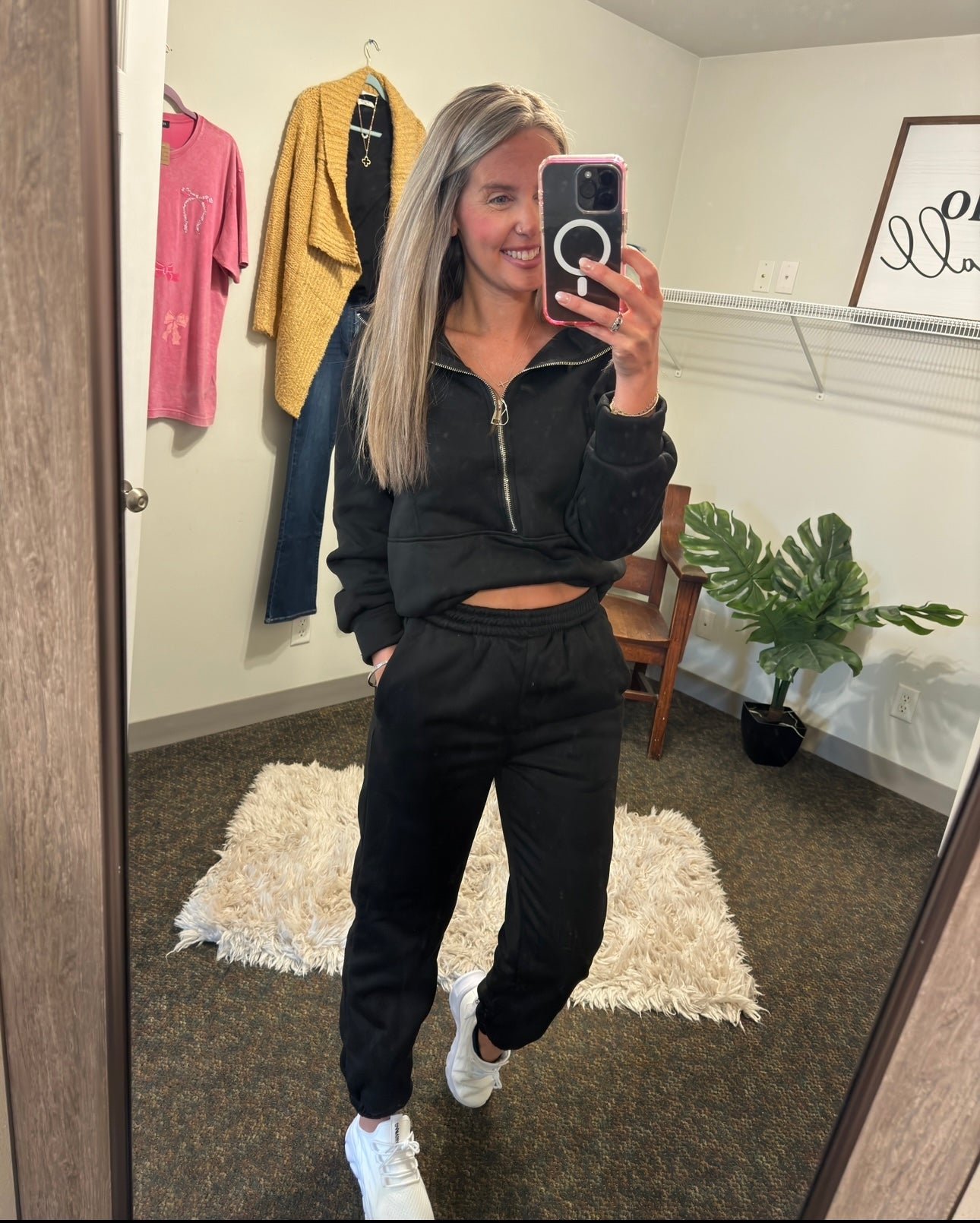 Weekend Cozy 2pc Athleisure Sweatsuit in Black